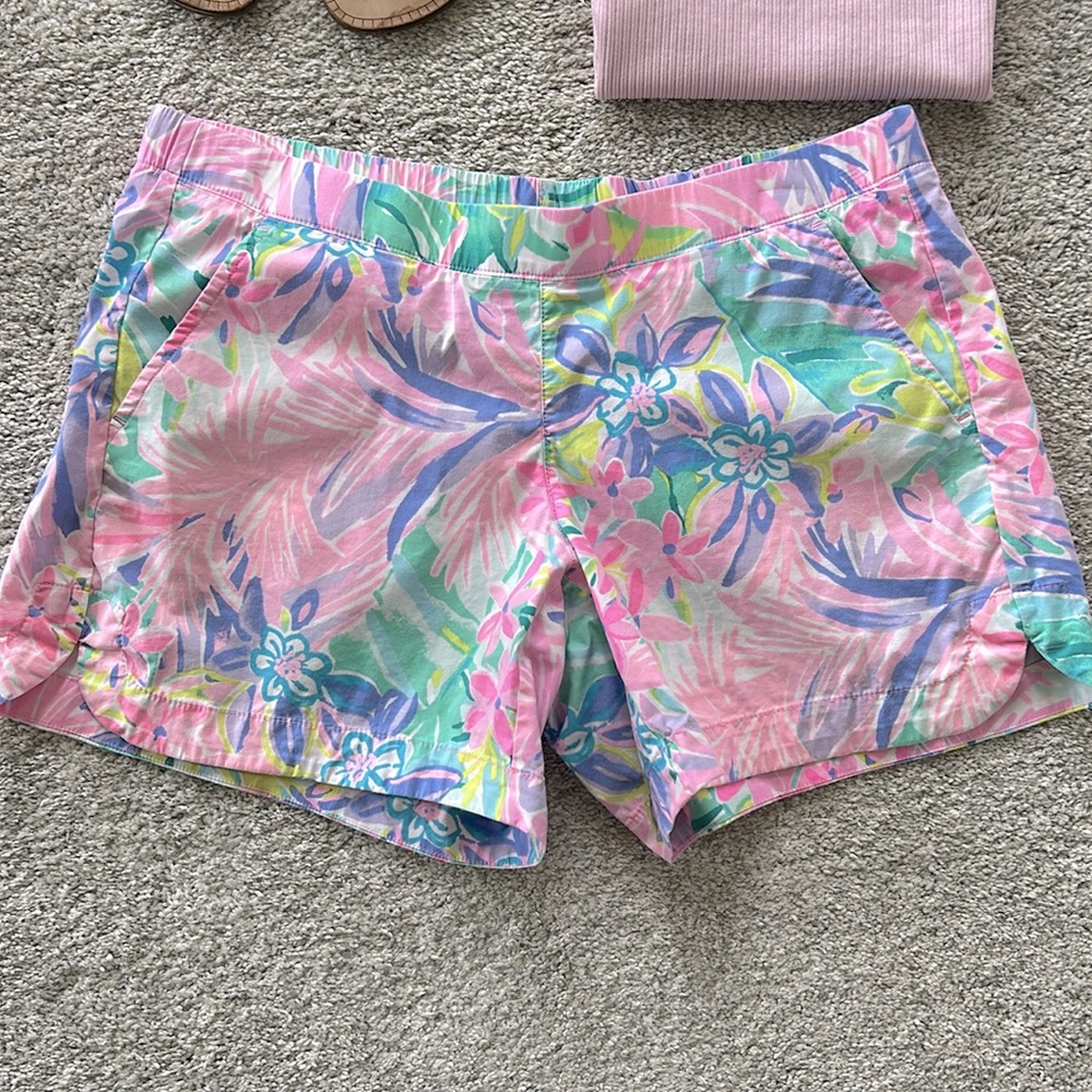 Lilly Pulitzer Ocean View Short Multi It’ Was All A Dream - Picture 2 of 5